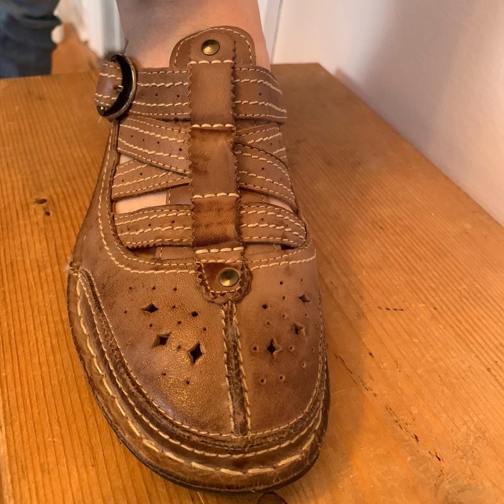 Light Brown leather flat